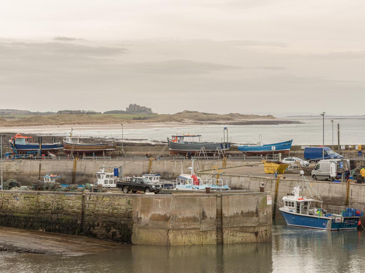 Crumstone Corner Villa Seahouses Exterior photo